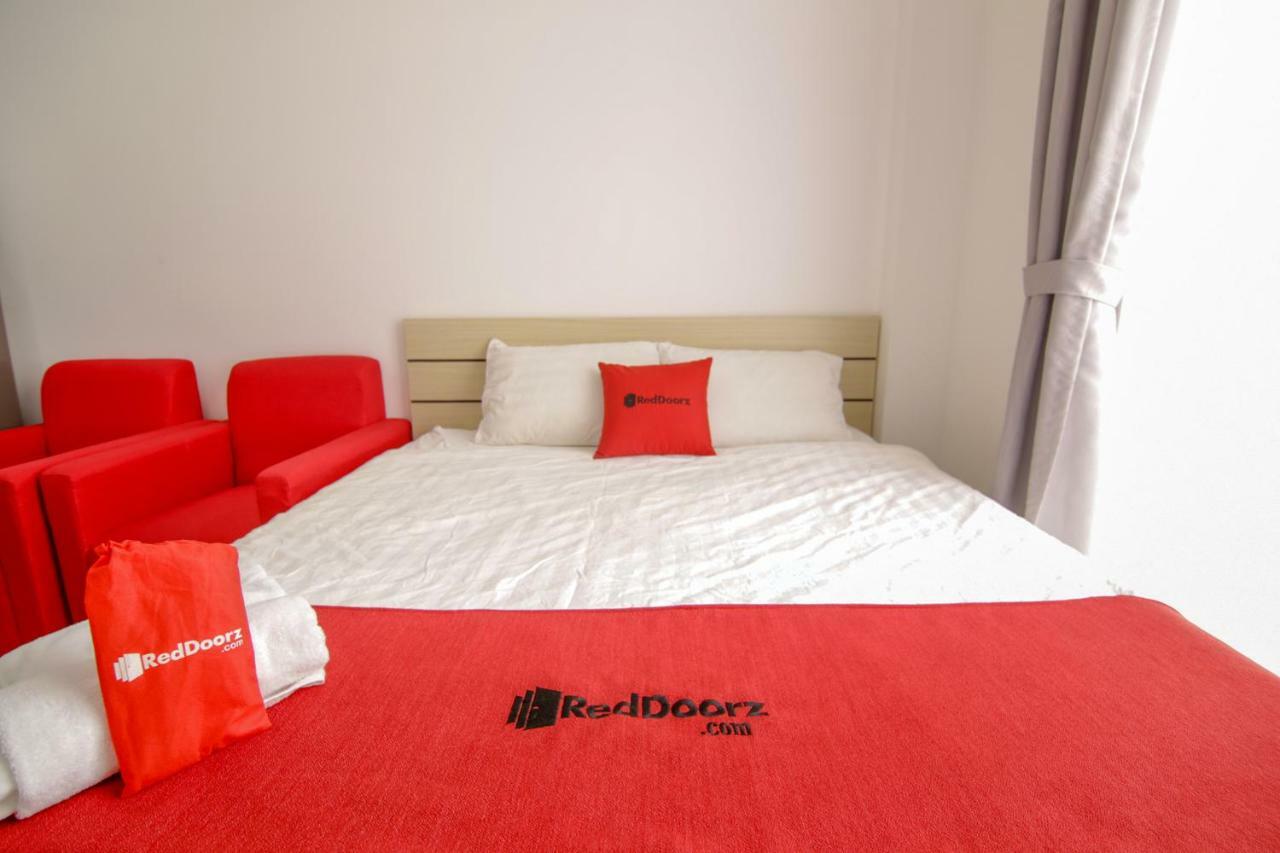 Reddoorz Near Quan Khu 7 Stadium Хошимин Екстериор снимка