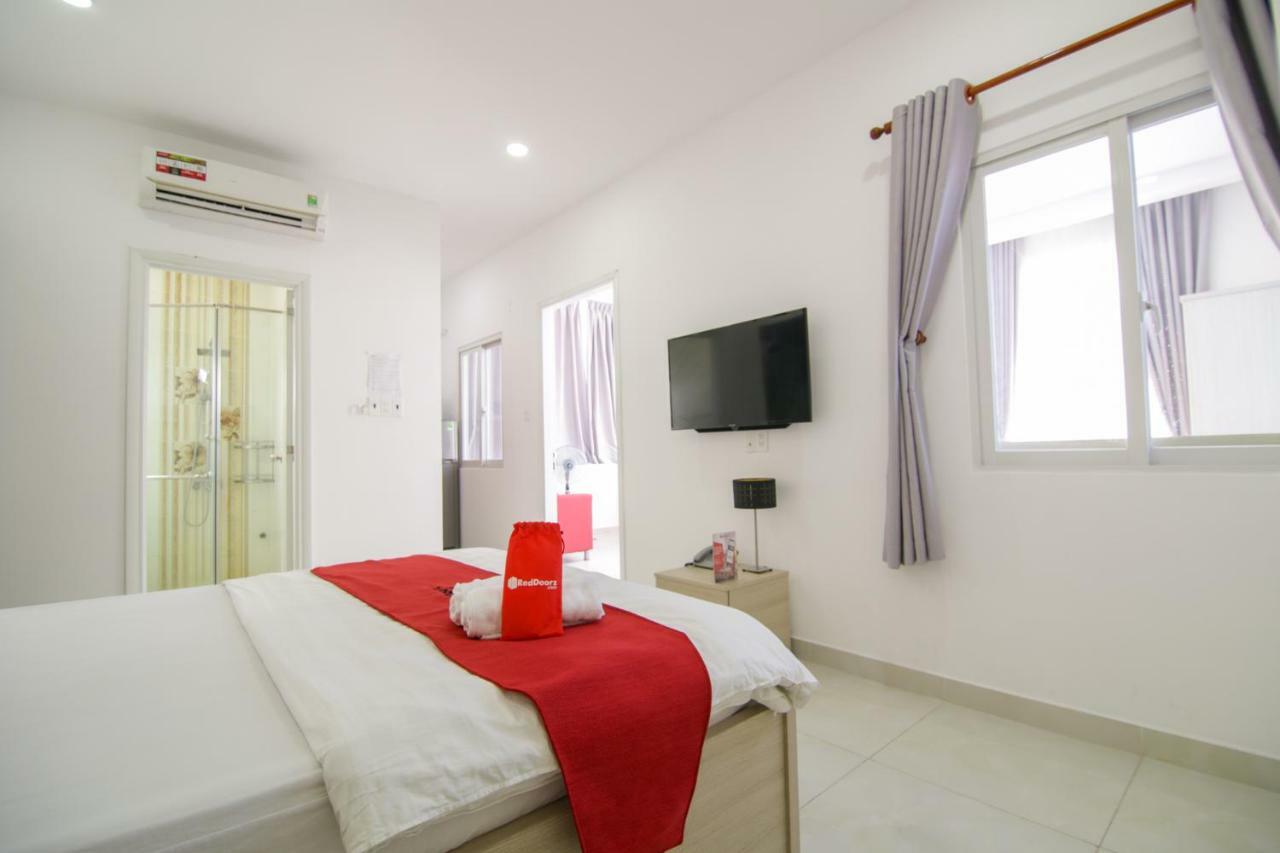 Reddoorz Near Quan Khu 7 Stadium Хошимин Екстериор снимка